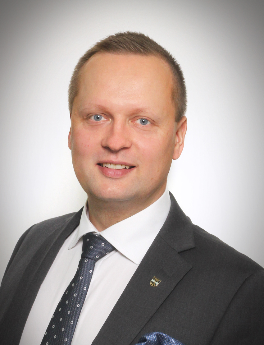Valokuvassa Jarkko Salonen, kunnanjohtaja.